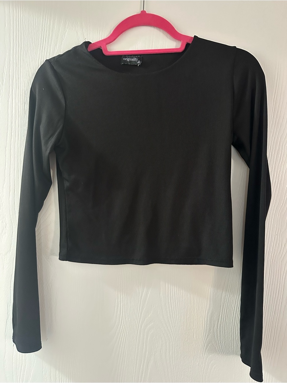 Black Ribbed Long-Sleeve Crop Top